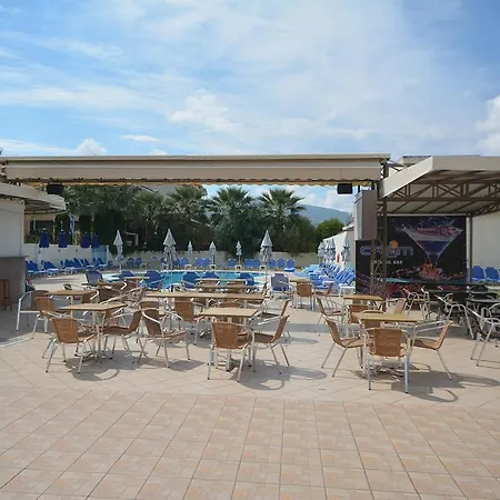 호텔 Marios Hotel 라가나스