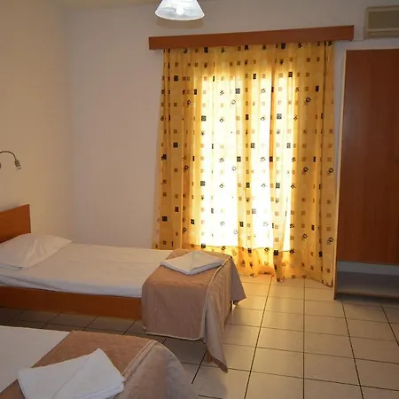 Marios Hotel 3* Laganas