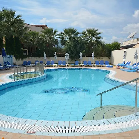 Ξενοδοχείο Marios Hotel 3*